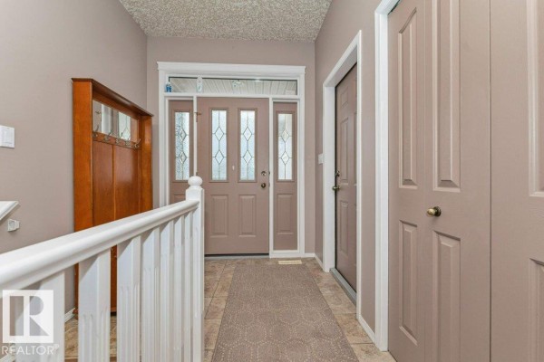 Kitchen - 16532 75 St Nw, Edmonton, AB T5Z3R1 Photo 2