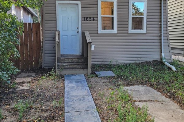 1654 Ottawa Street, Regina