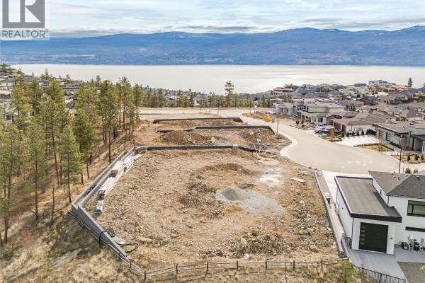 1654 Touriga Place, West Kelowna, BC V4T3B5 Photo 4