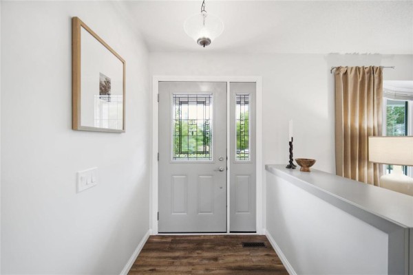 Laundry room - 1655 Krahn Road, St Adolphe, MB R5A1A1 Photo 5