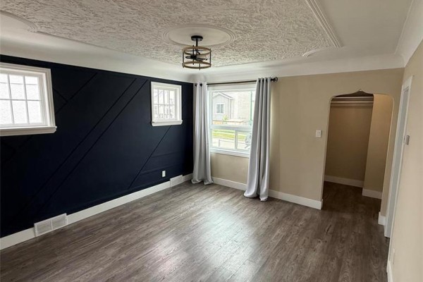 Dining room - 1655 Pacific Avenue, Winnipeg, MB R3W1H6 Photo 3