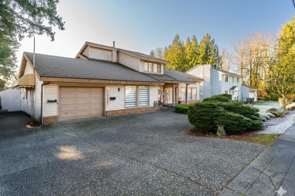 16566 80 Avenue, Surrey, BC V4N0H3 Photo 3