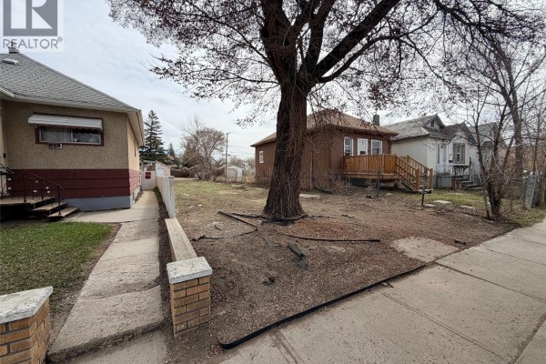 1657 Toronto Street, Regina, SK S4P1M3 Photo 4