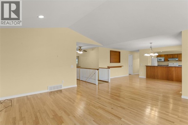 Primary Bedroom - 16575 Toby Road, Lake Country, BC V4V1C3 Photo 5