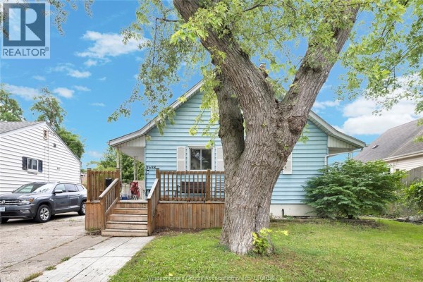 4pc Bathroom - 1658 Arthur, Windsor, ON N8Y3Z3 Photo 2