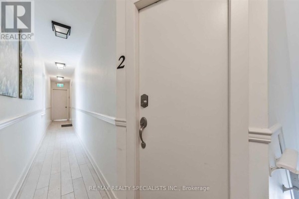 1659 Gerrard Street E, Toronto, ON M4L2A9 Photo 5