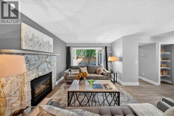 Kitchen - 166, 78 Glamis Green Sw, Calgary, AB T3E6V1 Photo 3