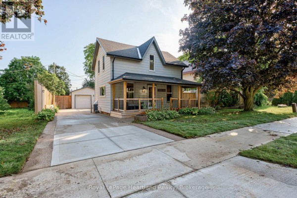 166 Goderich Street W, Huron East, ON, photo 2