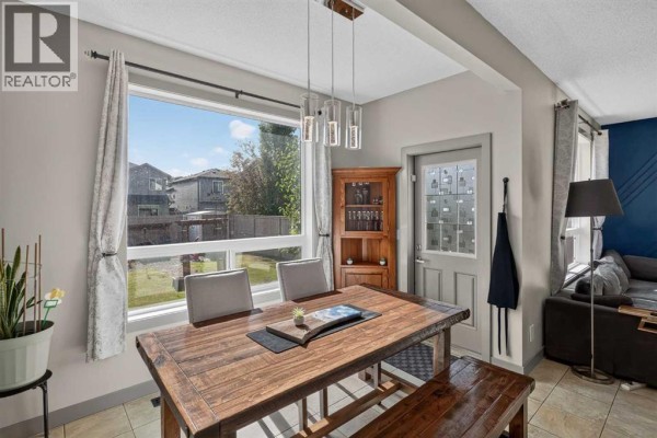 166 Hillcrest Circle Sw, Airdrie, AB, photo 3