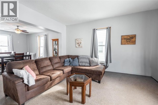 Dining room - 166 John Street, Sarnia, ON N7T2Y9 Photo 4