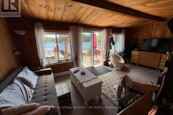 Bedroom 2 - 166 Lake Temagami Island 27 Island, Temagami, ON P0H2H0 Photo 5