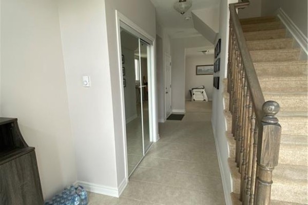 166 Pictou Crescent, Ottawa, ON K2V0R2 Photo 2