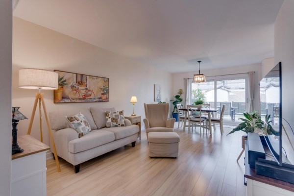 Living room - 166 Rue Alexandre-rodrigue, Gatineau, QC J8L0Y9 Photo 2