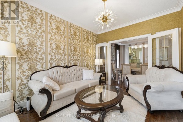 Family room - 166 Tower Hill Road, Richmond Hill, ON L4E4M1 Photo 5