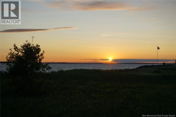 1660sm De La Grande Marée, Shippagan, NB E8S3B1 Photo 5