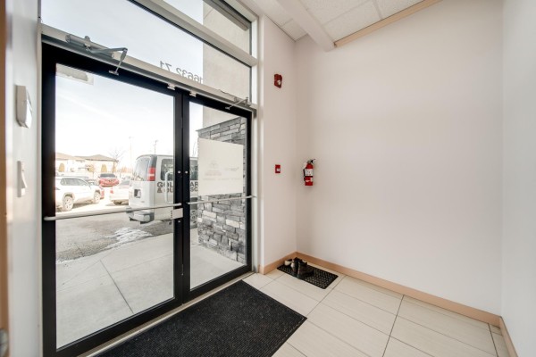 16632 71 Street, Edmonton, AB T5Z0N5 Photo 3