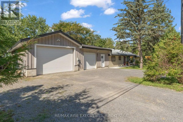 Sunroom - 1664 Shore Road, Kingston, ON K7L0C1 Photo 4
