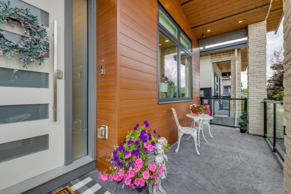 16643 18b Avenue, Surrey, BC V3Z1A2 Photo 3