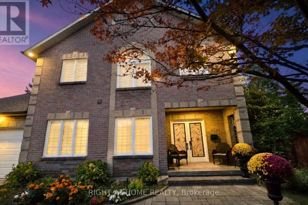 Family room - 1665 Asgard Drive, Mississauga, ON L5E3G5 Photo 2