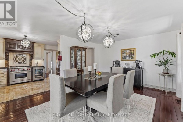 Dining room - 1665 Asgard Drive, Mississauga, ON L5E3G5 Photo 5