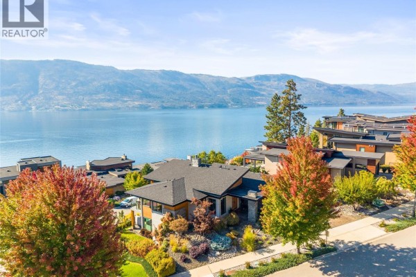 1666 Lakestone Drive, Lake Country