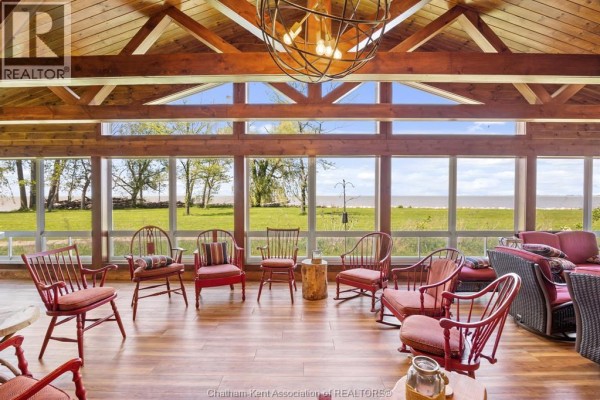 Den - 16660 Couture Beach ..., Tilbury, ON N0P2L0 Photo 4