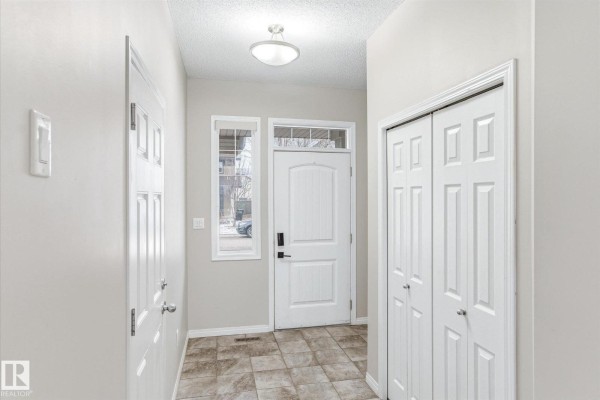 Family room - 1668 Chapman Wy Sw, Edmonton, AB T6W0Y5 Photo 4