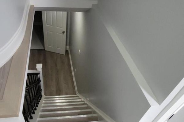 1668 Portland Court, Pickering, ON, photo 2