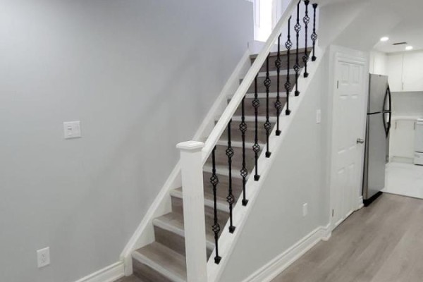 1668 Portland Court, Pickering, ON, photo 3