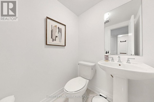 Family room - 1669 Vellore Crescent, Mississauga, ON L5G0C3 Photo 5