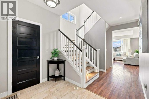 Foyer - 167 Bowman Circle, Sylvan Lake, AB T4S0H8 Photo 5
