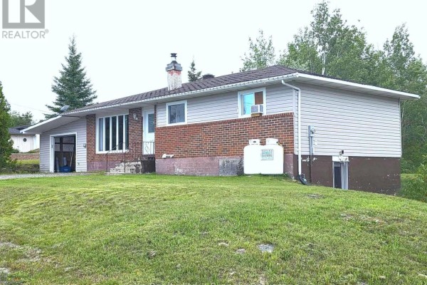 Sunroom - 167 Calbeck Avenue, Matachewan, ON P0K1M0 Photo 3