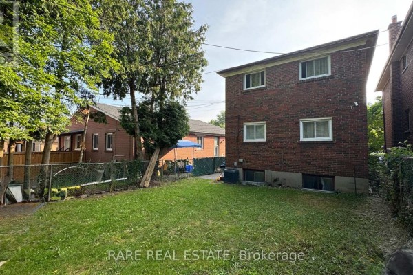 167 Magnolia Avenue, Toronto, ON M1K3K7 Photo 3