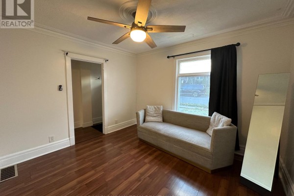 Living room - 167 Nassau Street, Oshawa, ON L1J4A6 Photo 4