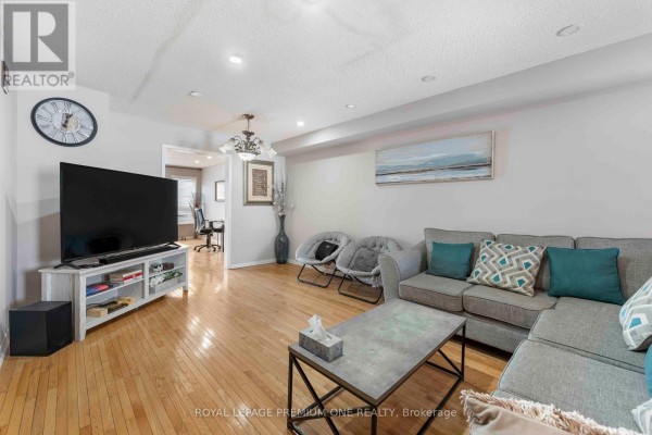 Family room - 167 Parktree Drive, Vaughan, ON L6A2W5 Photo 4