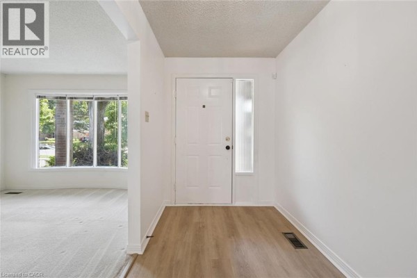 3pc Bathroom - 167 Westvale Drive, Waterloo, ON N2T1B7 Photo 5