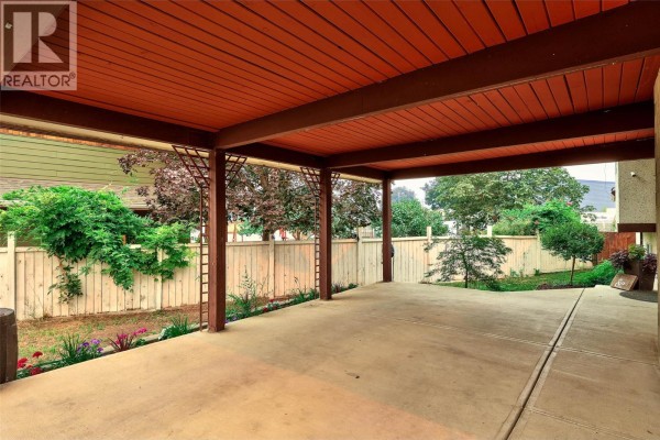 Recreation room - 1670 Happyvale Avenue, Kamloops, BC V2B4H2 Photo 2