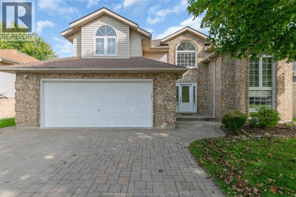 5pc Bathroom - 1670 Lyons, Lasalle, ON N9J3K4 Photo 2
