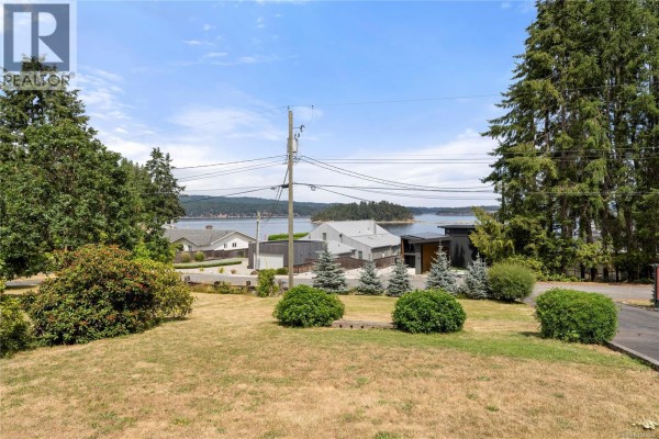 1671 Fawcett Rd, Nanaimo, BC, photo 3