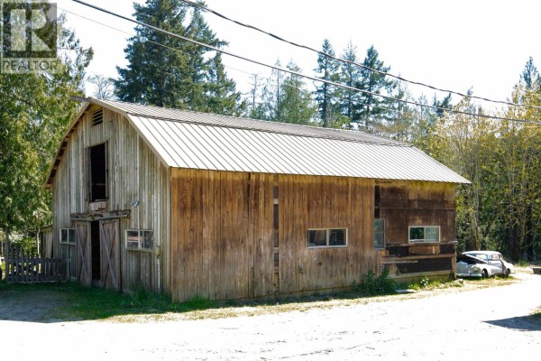 1671 Fulford-ganges Road, Salt Spring Island, BC V8K2A8 Photo 4