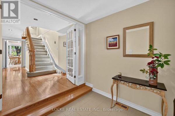 1672 Des Ravins Place, Ottawa, ON K1C6H7 Photo 3