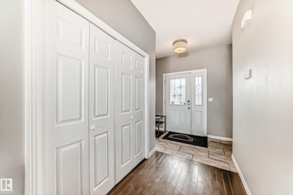 Kitchen - 16720 61 St Nw, Edmonton, AB T5Y0W6 Photo 3