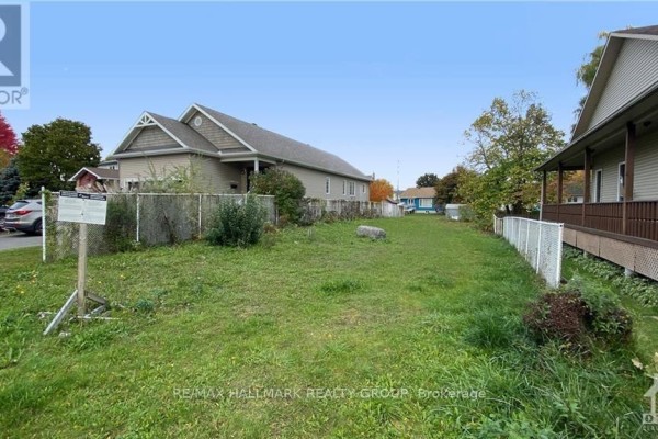 1673 Kindersley Avenue, Ottawa, ON, photo 3