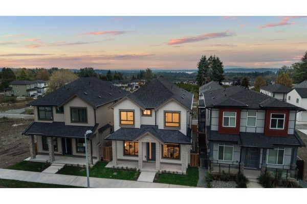 16734 20 Avenue, Surrey, BC, photo 2