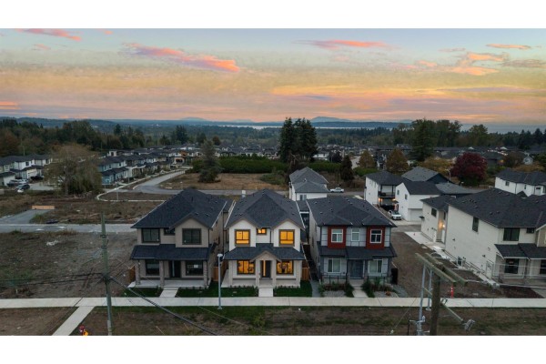 16734 20 Avenue, Surrey, BC, photo 3