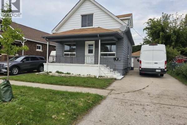 1674 Hickory Road Unit# Main, Windsor, ON, photo 2