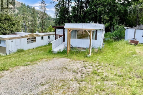 4pc Bathroom - 1675 33 Highway Unit# 11, Rock Creek, BC V0H1Y0 Photo 2