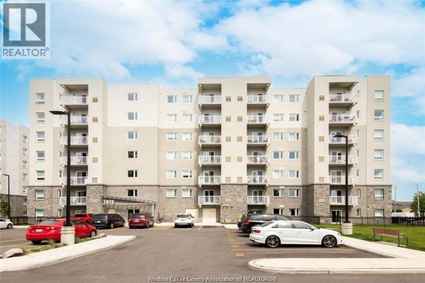 1675 Banwell Unit# 202, Windsor, ON, photo 2