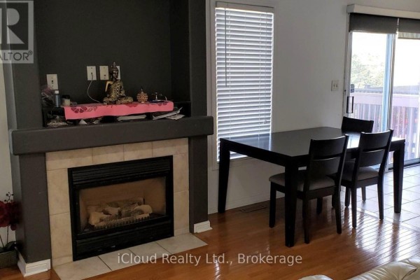 Eating area - 1675 Samuelson Circle, Mississauga, ON L5N7Z8 Photo 4