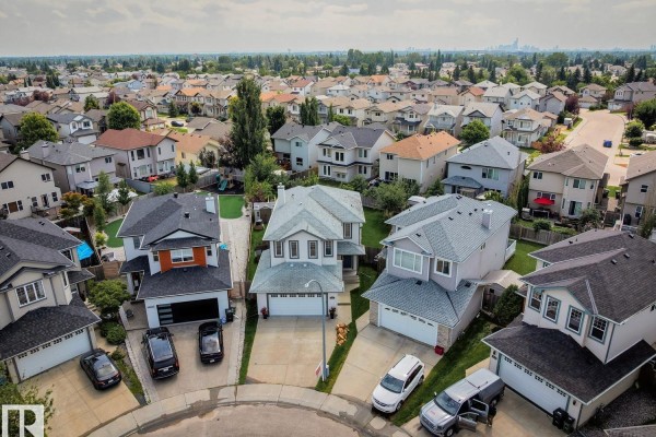 Dining room - 16765 119 St Nw, Edmonton, AB T5X6K4 Photo 2